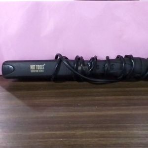 Hot Styles Signature Series flat iron